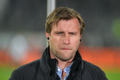 Sportvorstand Markus Krösche fordert nach den zuletzt enttäuschenden Auftritten Fortschritte im Team der Eintracht. Foto: Jan Huebner
