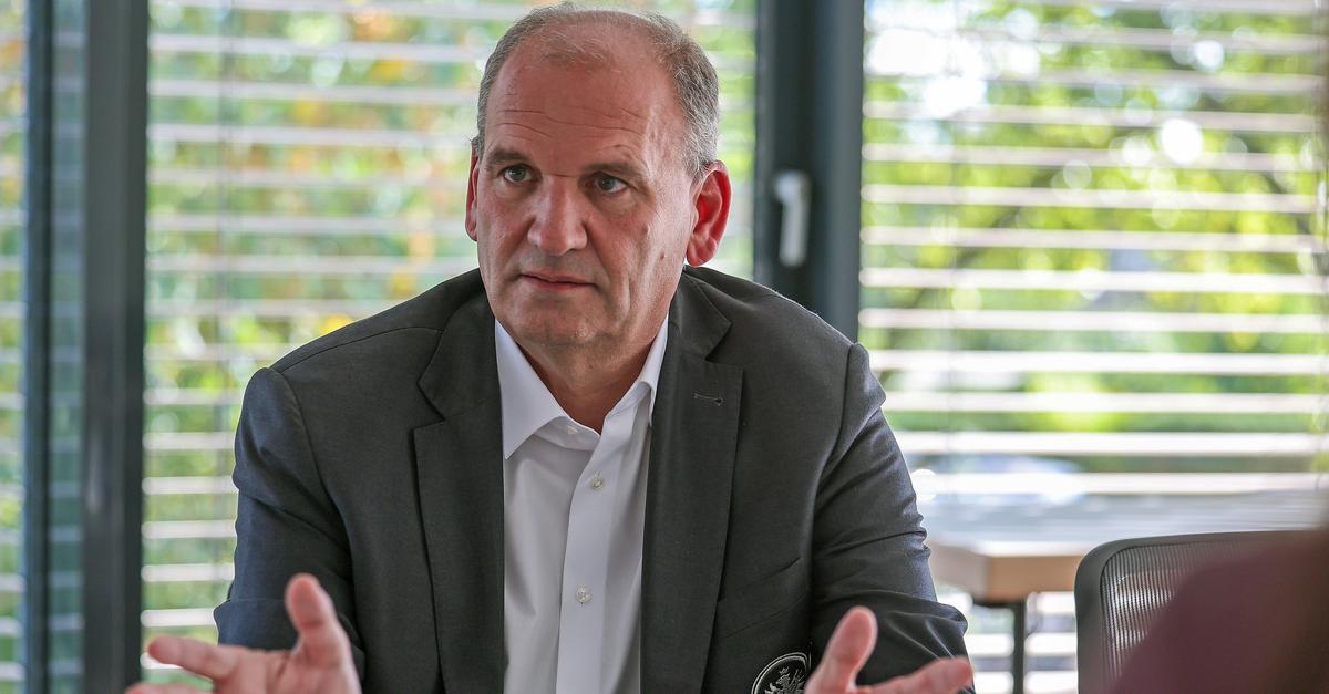 Eintracht ticker: Beck comments on Krösche rumors