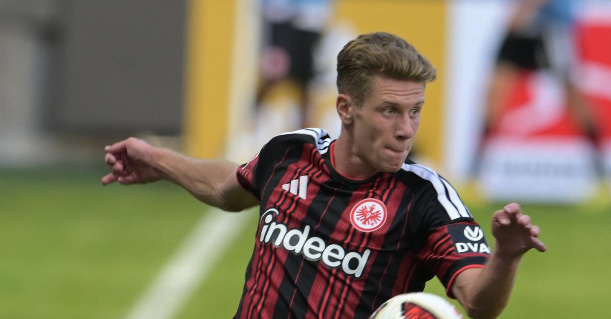 Eintracht Frankfurt: Adi Hütter nimmt Verteidiger des Bundesligisten in ...