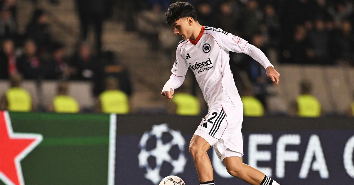 Coaching crisis at Eintracht Frankfurt: Restructuring after Champions ...