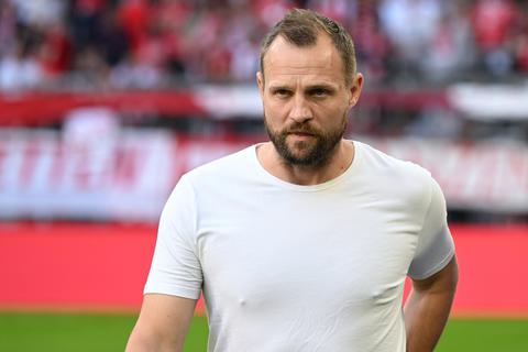 Mainz-05-Trainer Bo Svensson und seine Mannschaft haben vor den anstehenden drei Partienen  im Angesicht der möglichen Ausbeute einen positiven Druck.