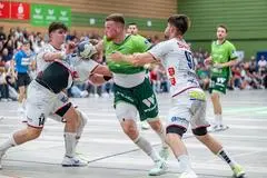 Möglicherweise nicht ganz so eng zugehen wie beim Linden-Cup gegen Hüttenberg wird es für Nikola Grahovac (M.) und die HSG Wetzlar im Testspiel bei der ESG Eschbach.