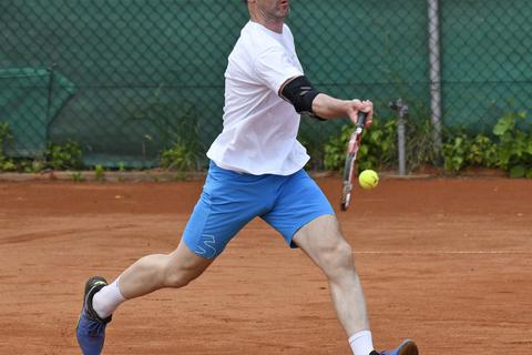 Aktiver Präsident: Kai Burkhardt führt den Hessischen Tennis-Verband und ist als Spieler mit den Herren 50 der SG Arheilgen in die Südwestliga aufgestiegen. Foto: Peter Henrich