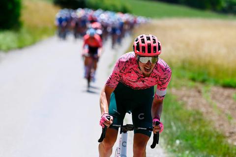 Jonas Rutsch zeigte sich auch bei der Tour de Suisse in Angriffslaune. Auf der zweiten Etappe gehörte der Radprofi aus Erbach bis kurz vor dem Ziel zu einer Ausreißergruppe.  Foto: Cor Vos 