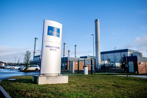 Bei dem Erdgasspeicher Rehden der Gazprom-Tochter astora GmbH handelt es sich um die größte Speicheranlage in Westeuropa – doch ist er derzeit nur zu einem Bruchteil gefüllt. Foto: dpa