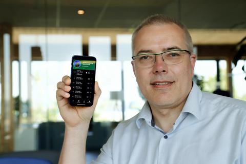 Die Darmstädter IT-Firma Accso nutzt eine App zur flexiblen Bürobelegung. Geschäftsführer Tim Bölsche erklärt, wie sie funktioniert. Foto: Andreas Kelm